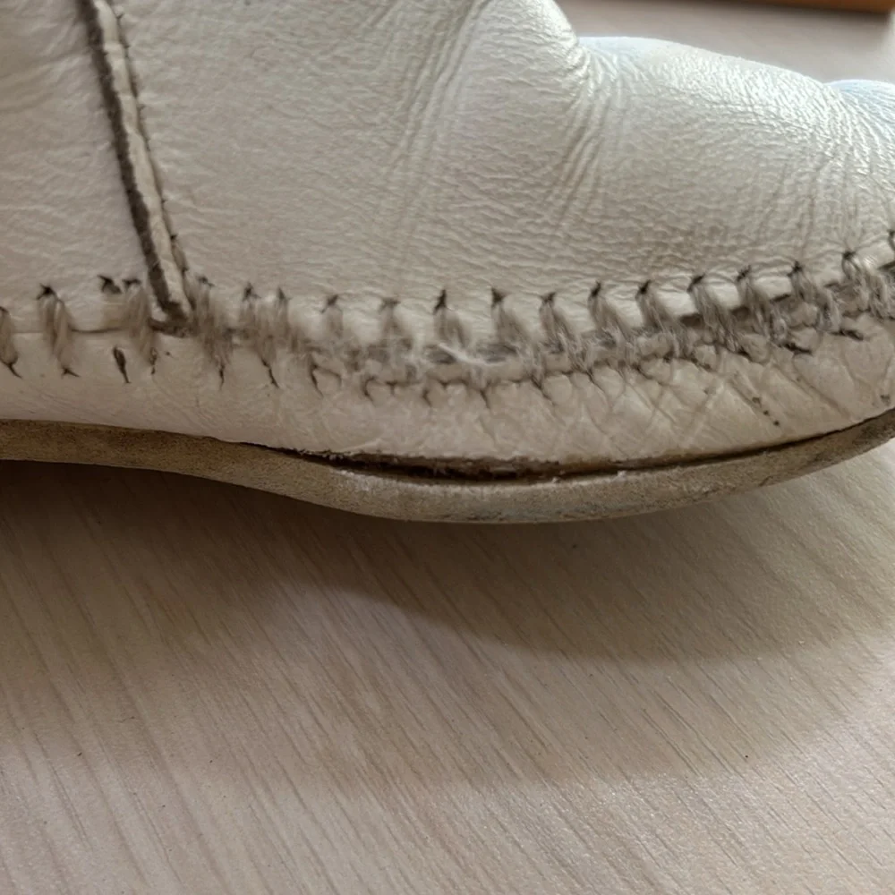 Toddler girls Minnetonka moccasins